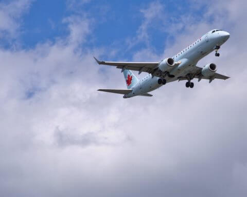 Canada airline carbon emissions