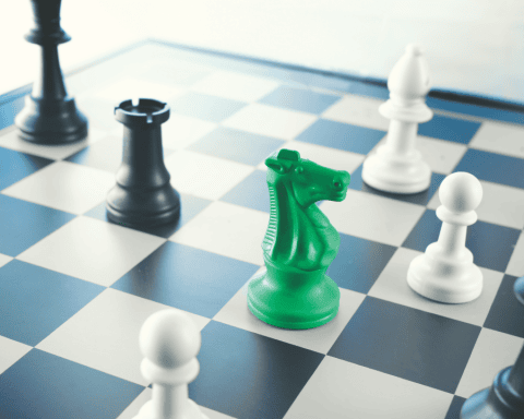 2025 best green funds green chess piece