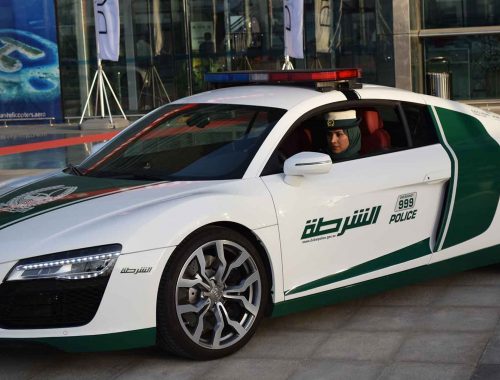 правата на жените в АОЕ в сравнение с българските мъже и жени