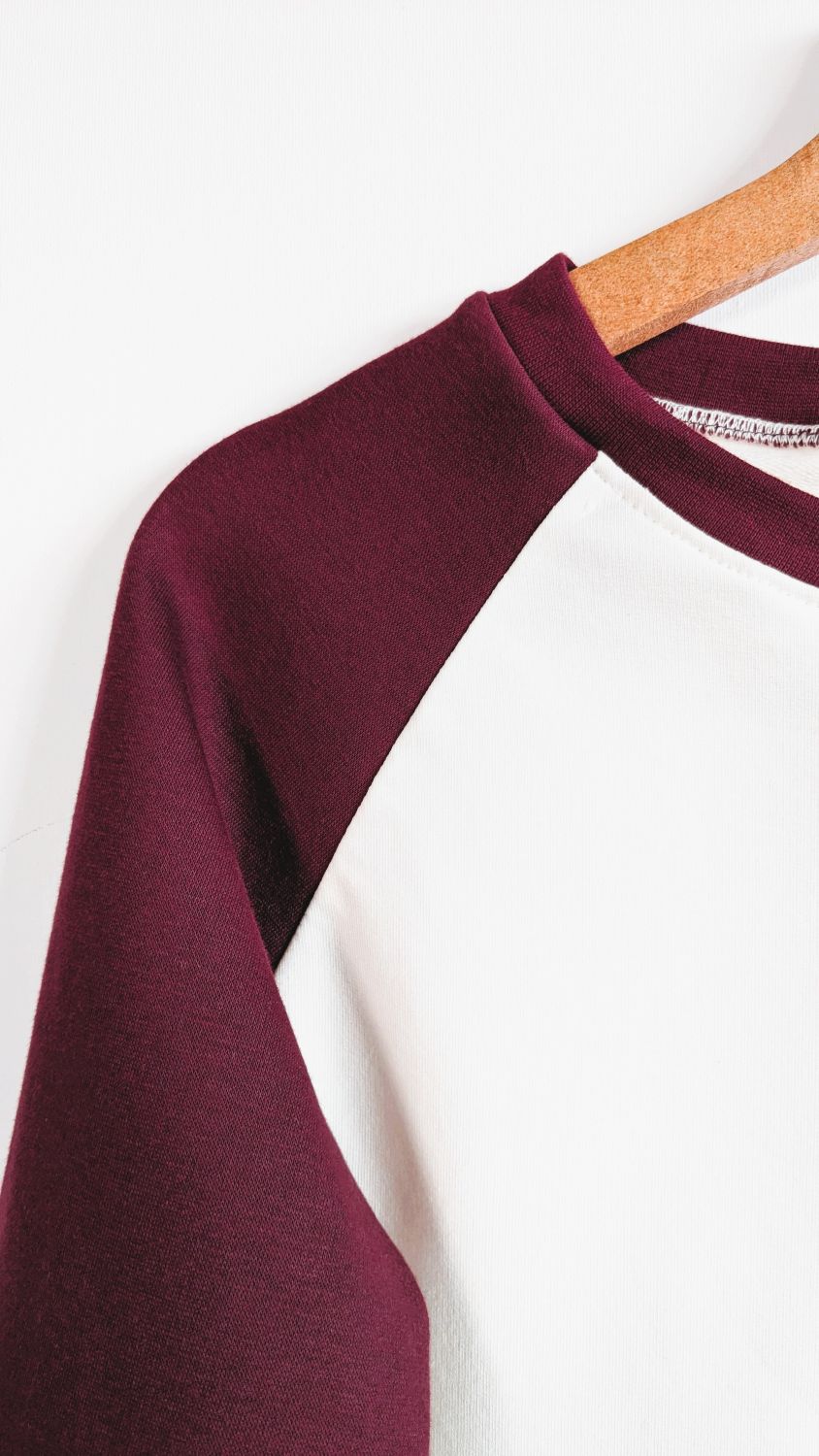 Sweatshirt Femme Tendance Bicolore Bordeaux et Ivoire – Image 2