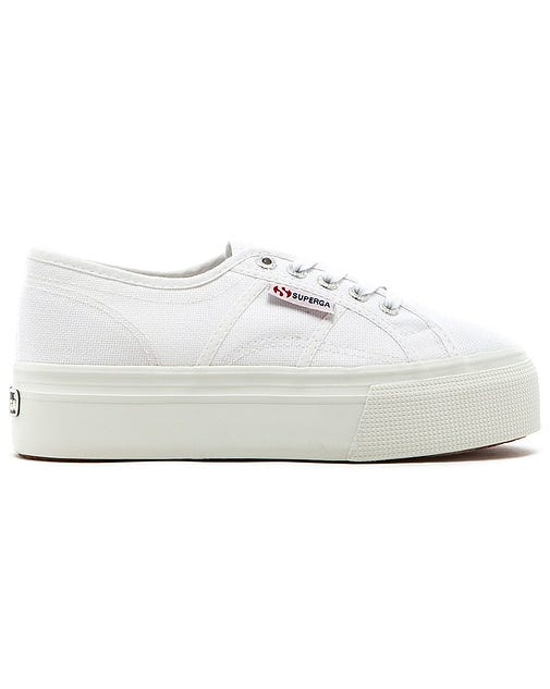9 Sneakers Chunky Putih Paling Populer untuk 2025