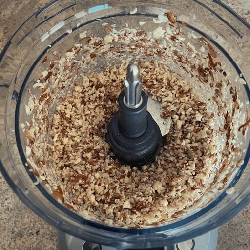 Breville Chopping Nuts