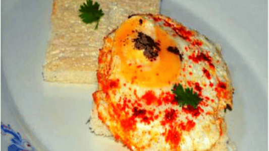 Half Fry Egg Sandwich - हाफ फ्राई एग सैंडविच 1 half fry egg sandwich