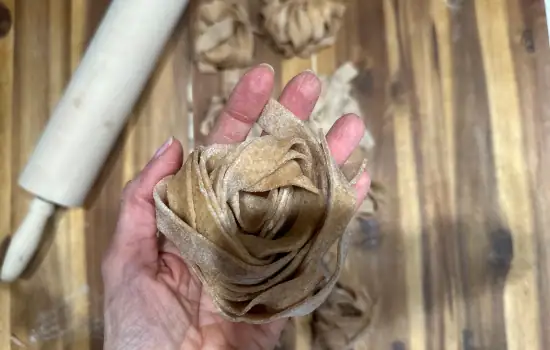 Spelt Tagliatelle Pasta with Kale & Walnut Pesto and Mushroom