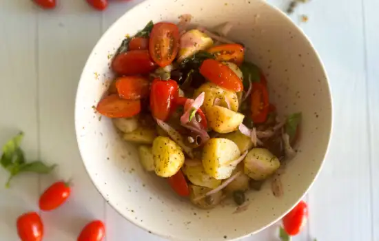 SICILIAN POTATO SALAD (INSALATA PANTESCA)