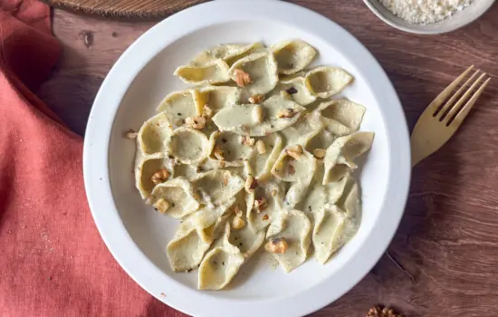 CREAMY ITALIAN WALNUT SAUCE (SALSA DI NOCI)