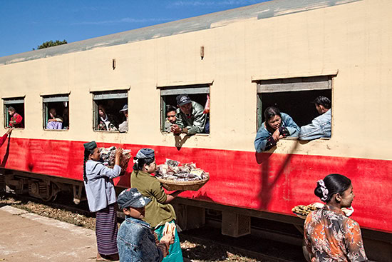 Train to Kalaw