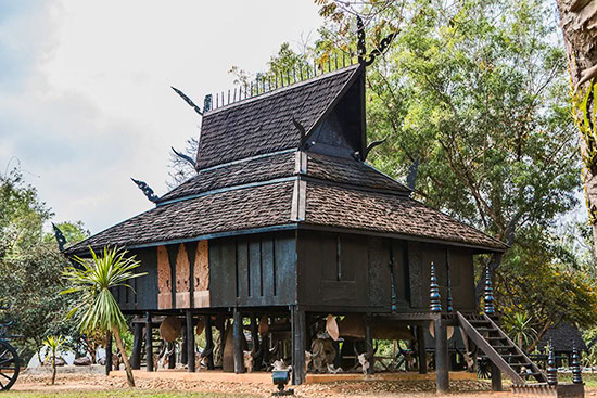 Chiang Rai Black Temple