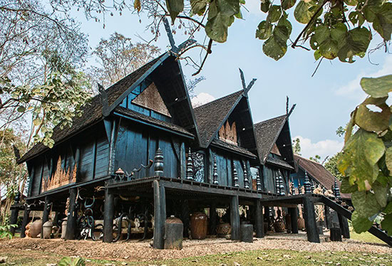 Chiang Rai Black Temple