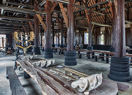 Chiang Rai Black Temple