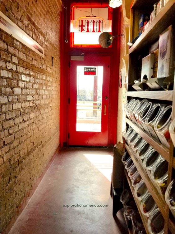 Popcorn Shop alley entrance