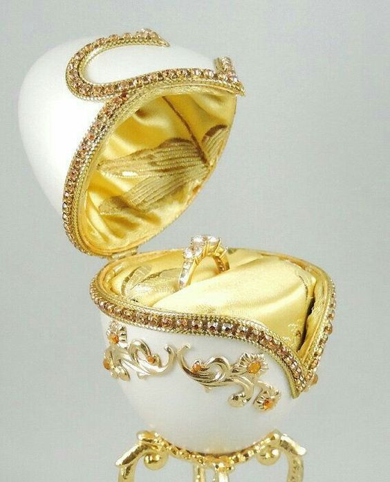 tempat cincin tunangan unik