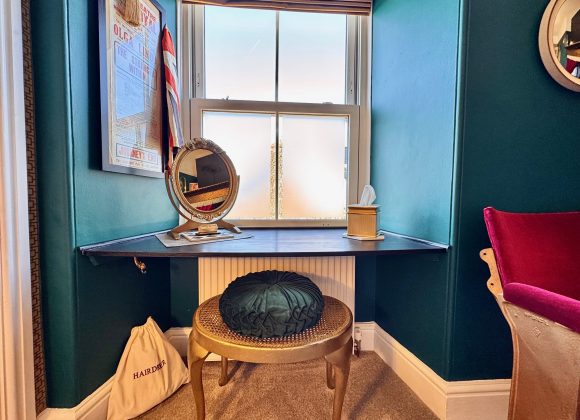 'Brighton Rocks' Premier King Luxury Bedroom - En-Suite