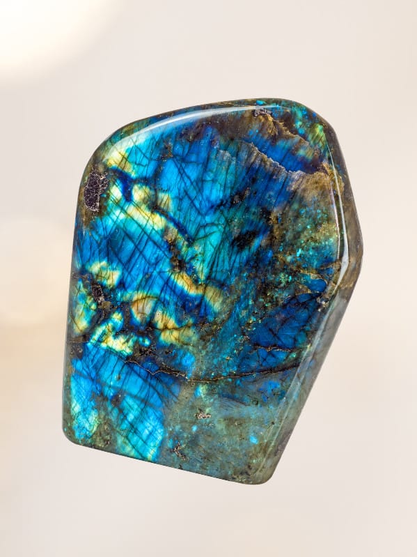 7 Perfect Crystals For Taurus Women (According To Their Zodiac Sign