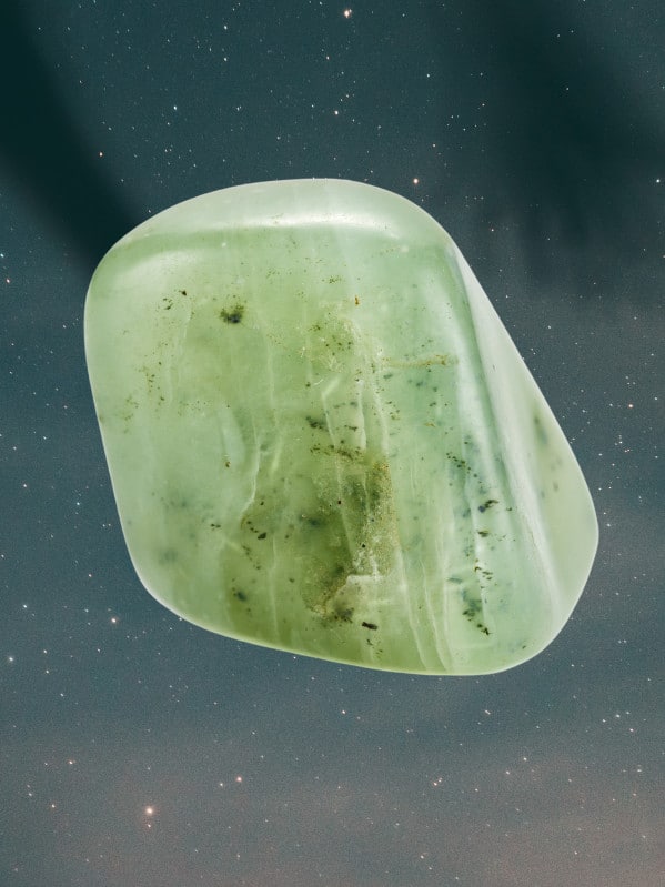 7 Perfect Crystals For Taurus Women (According To Their Zodiac Sign