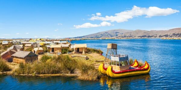 Islas Flotantes de Uros – Lago Titicaca