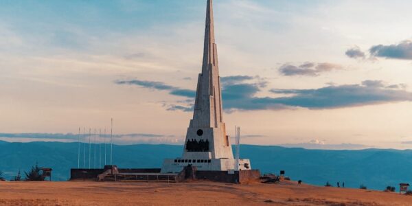 Wari y Pampa de la Quinua