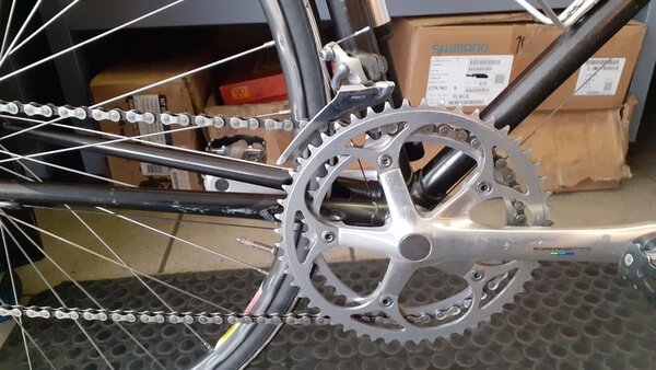 Schöne und top erhaltene Kurbel Shimano 600