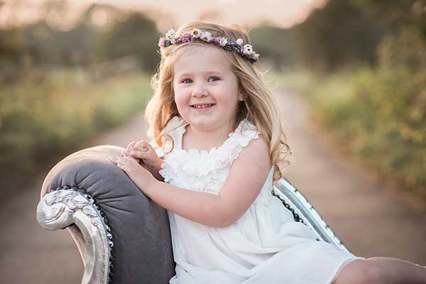 Child Photographer Sible Hedingham offering outdoor and on location child and family portraits.