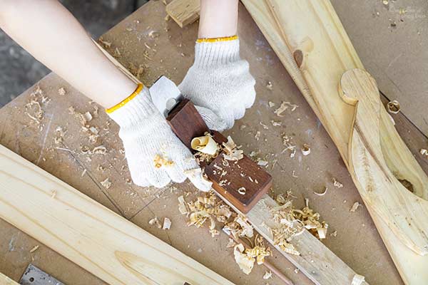 planing wood