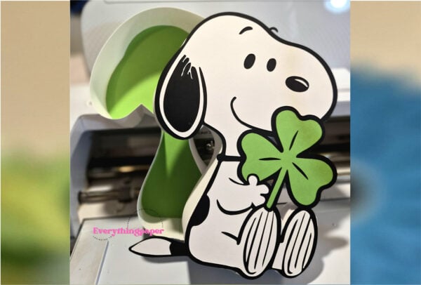 Archivo digital para recortar y armar caja snoopy san patricio