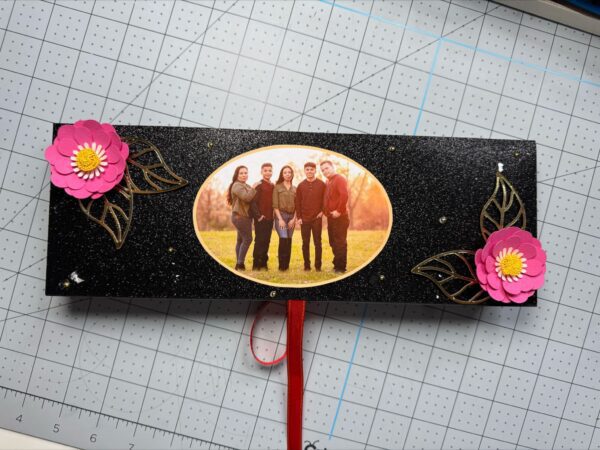 Archivo para recortar y armar caja  MOM NO INCLUYE FLORES