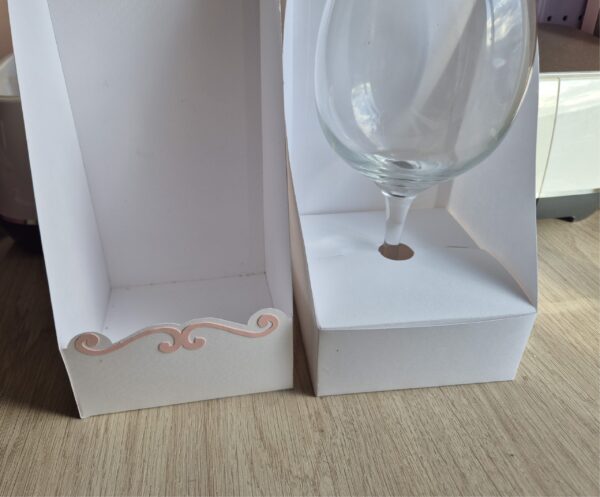 2 Archivo para recortar y armar caja para copa incluye ventana y sin ventana