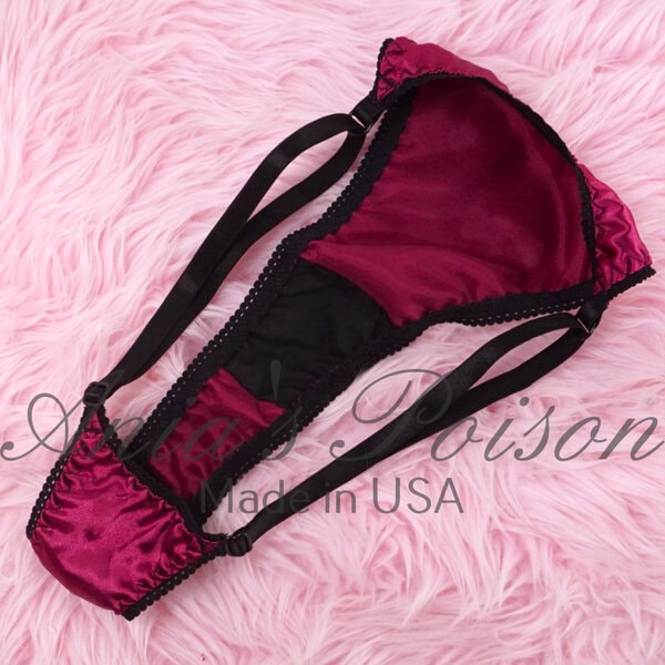 Ania's Sissy Ladies triangle Thong Magenta Satin shiny adjustable sides women's panties sz Reg - Image 4