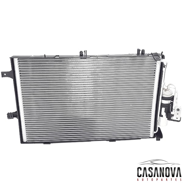 Condensador AC para CHEVROLET Corsa Evolution 1.4 y 1.8L marca TYC OEM 93305890 desde frente
