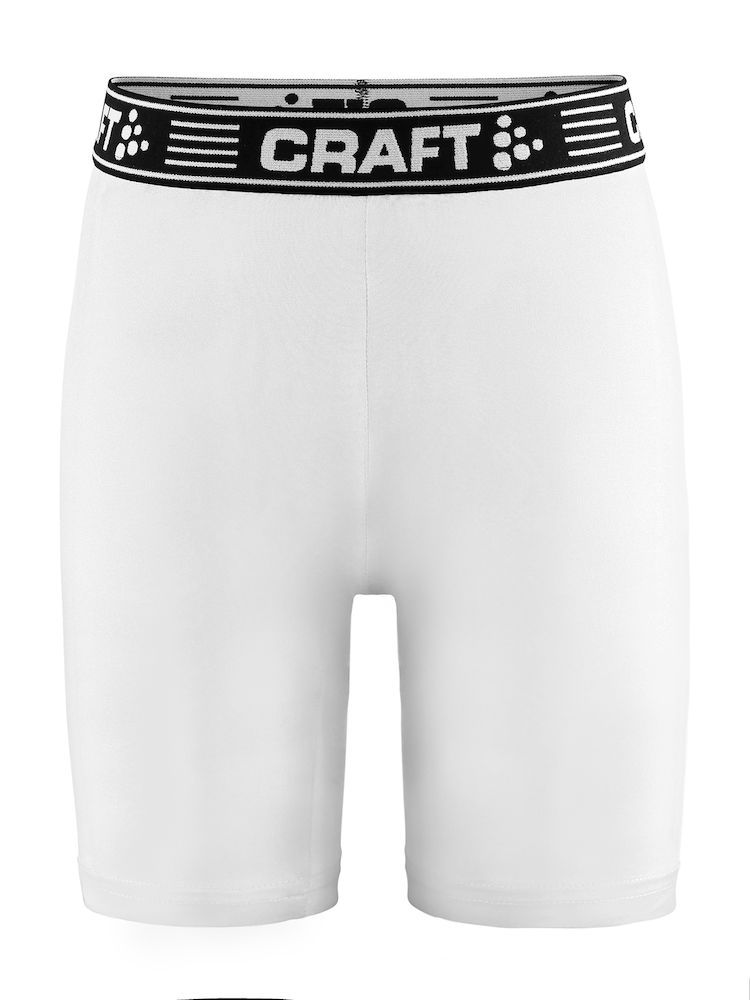 Slim and lightweight 9-inch boxers with mesh panels and super-cooling effect.