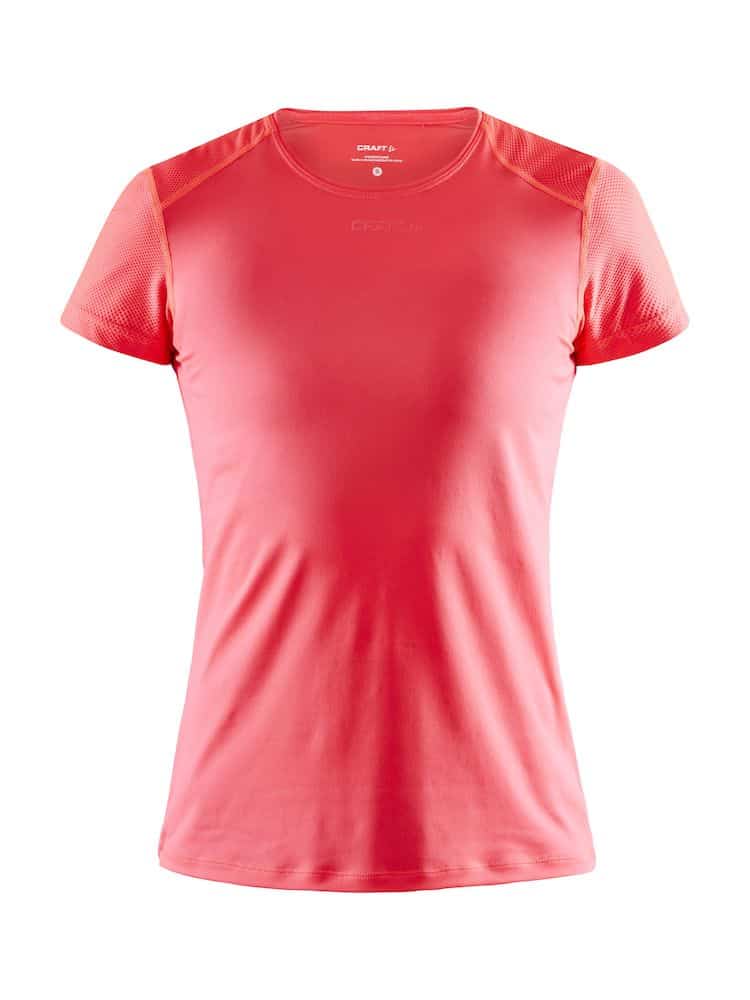 Geavanceerd nauwsluitend trainingsshirt voor dames van zacht gerecycled polyester met efficint vochttransport voor intensieve dagelijkse training. Dit shirt met een strakke pasvorm is voorzien van mesh details voor extra ventilatie en heeft het een Craft logo aan de voorkant en het logo met zes stippen aan de achterkant.