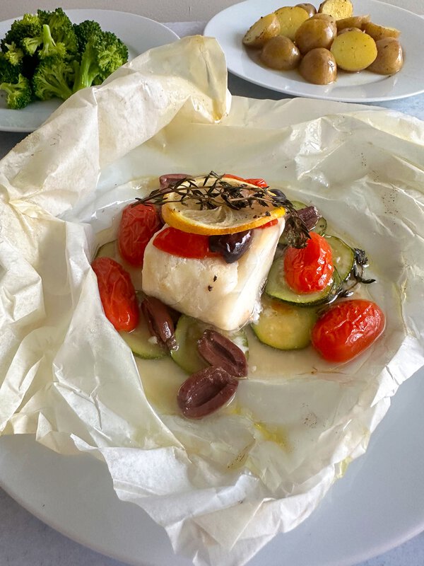 Cod en Papillote (Merluzzo al Cartoccio) – Easy Italian Baked Fish ...