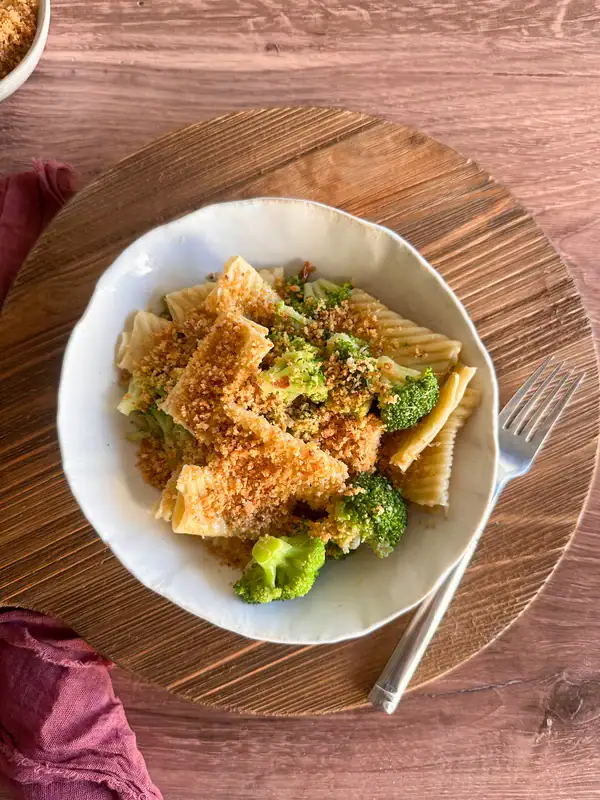 Rigatoni Broccoli Pasta recipe with anchovies and breadcrumbs