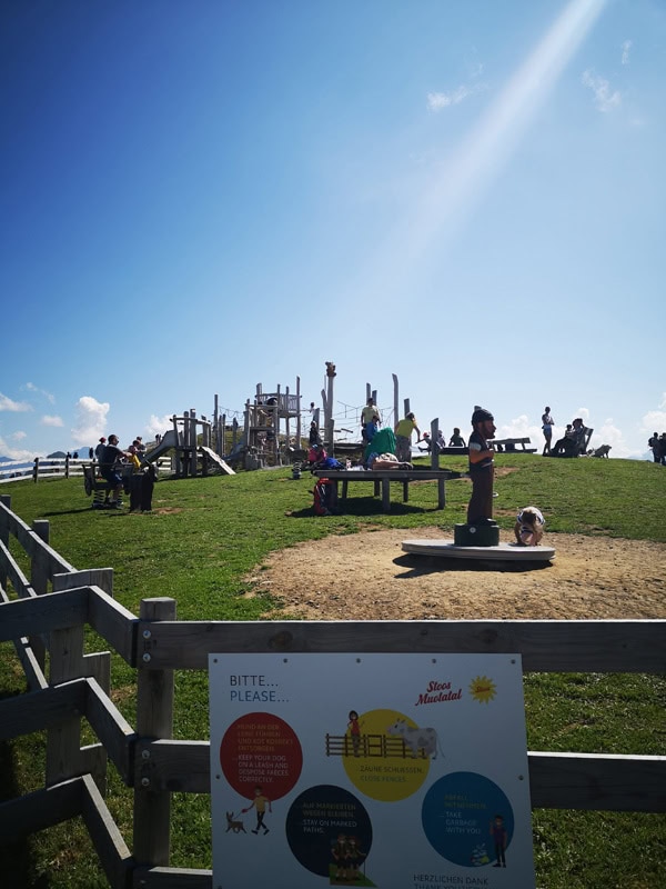 Spielplatz-Fronalpstock-Stoos