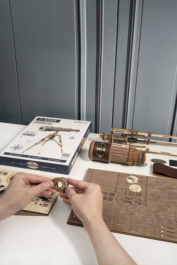 ST004 Piraten Fernrohr-Zusammenbau