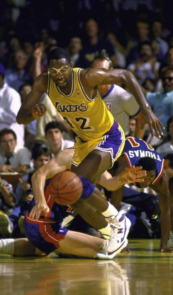 Zapatillas legendarias. Las New Balance de James Worthy