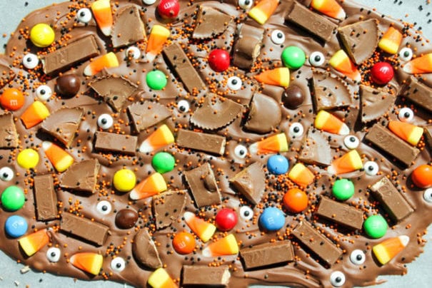 halloween-candy-bark