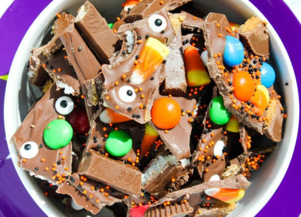 halloween-candy-bark