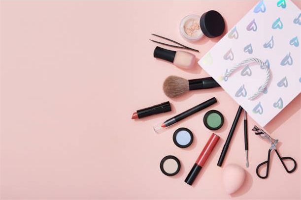 Cosmetic gift guide