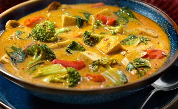 TOFU CURRY SOUP