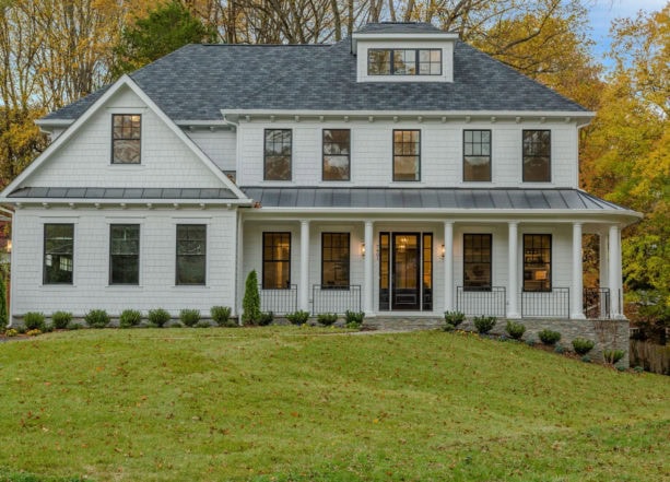 colossal three-story cottage in a lovely ranch style with vinyl gable roof