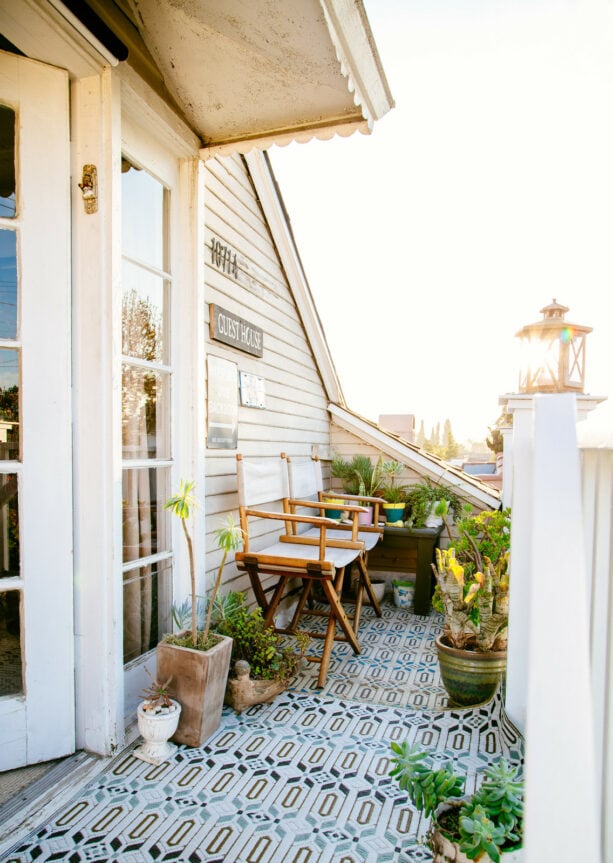 patterned tile balcony flooring for a shabby chic style