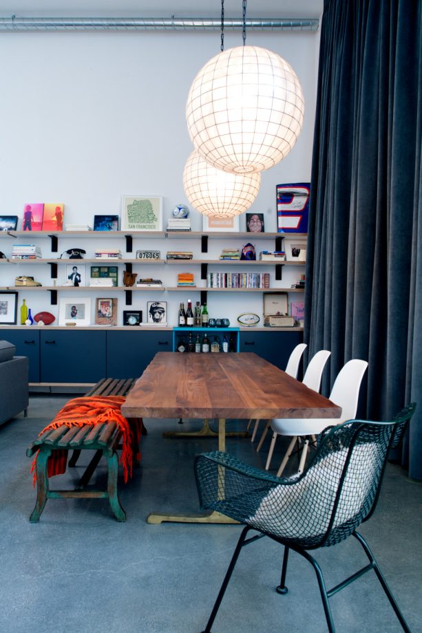 desk for an informal meeting space served as a dining table too