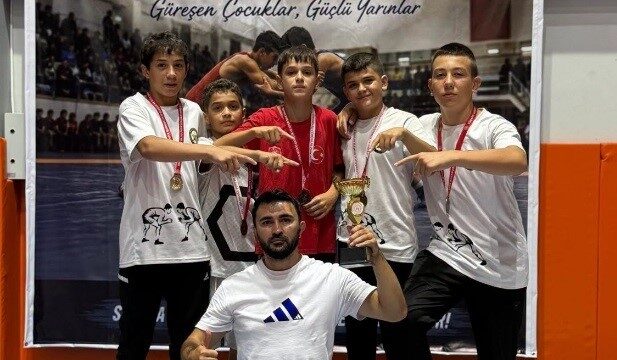 SAKARYA'DA ŞAMPİYON OLDULAR
