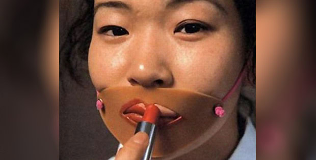 lipstick application mask