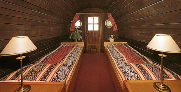 Hotel Vrouwe van Stavoren, Amsterdam (Netherlands). Inside room view.