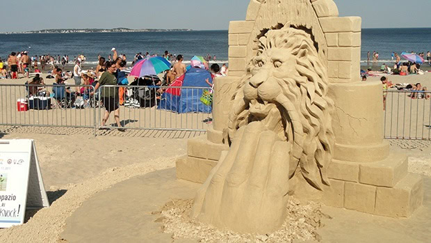 Awesome sand sculptures