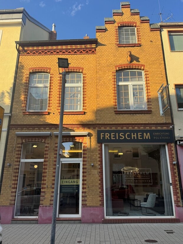 Freischem Einrichtung und Polsterei in der Hauptstraße 15 in Meckenheim heute