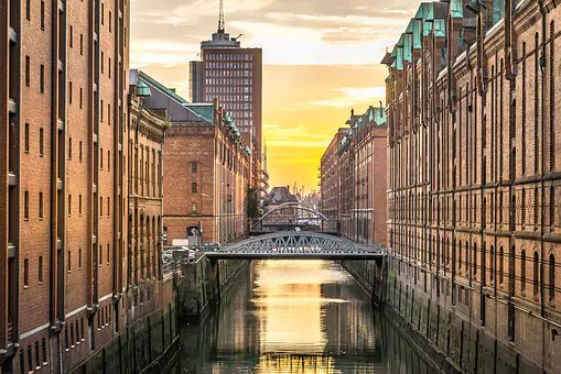 Storehouse city