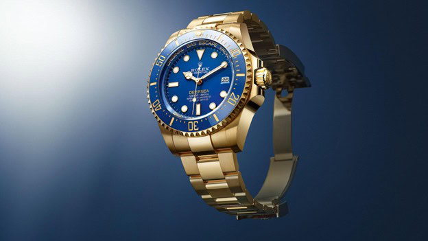 Legal Concerns Regarding Purchasing and Wearing Fake Rolex Watches